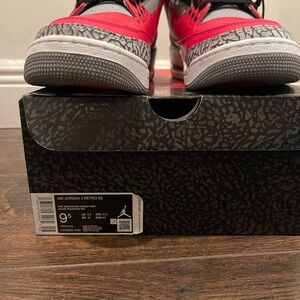 Jordan Air Jordan 3 Retro SE Red and Gray Athletic Shoes